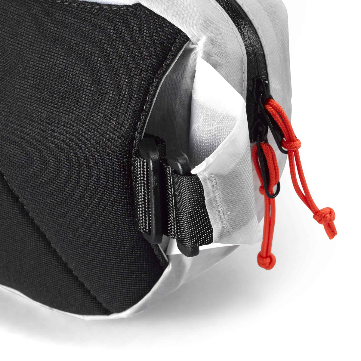 Detail shot of the strap and zippers on Hyperlite Mountain Gear's Versa in White