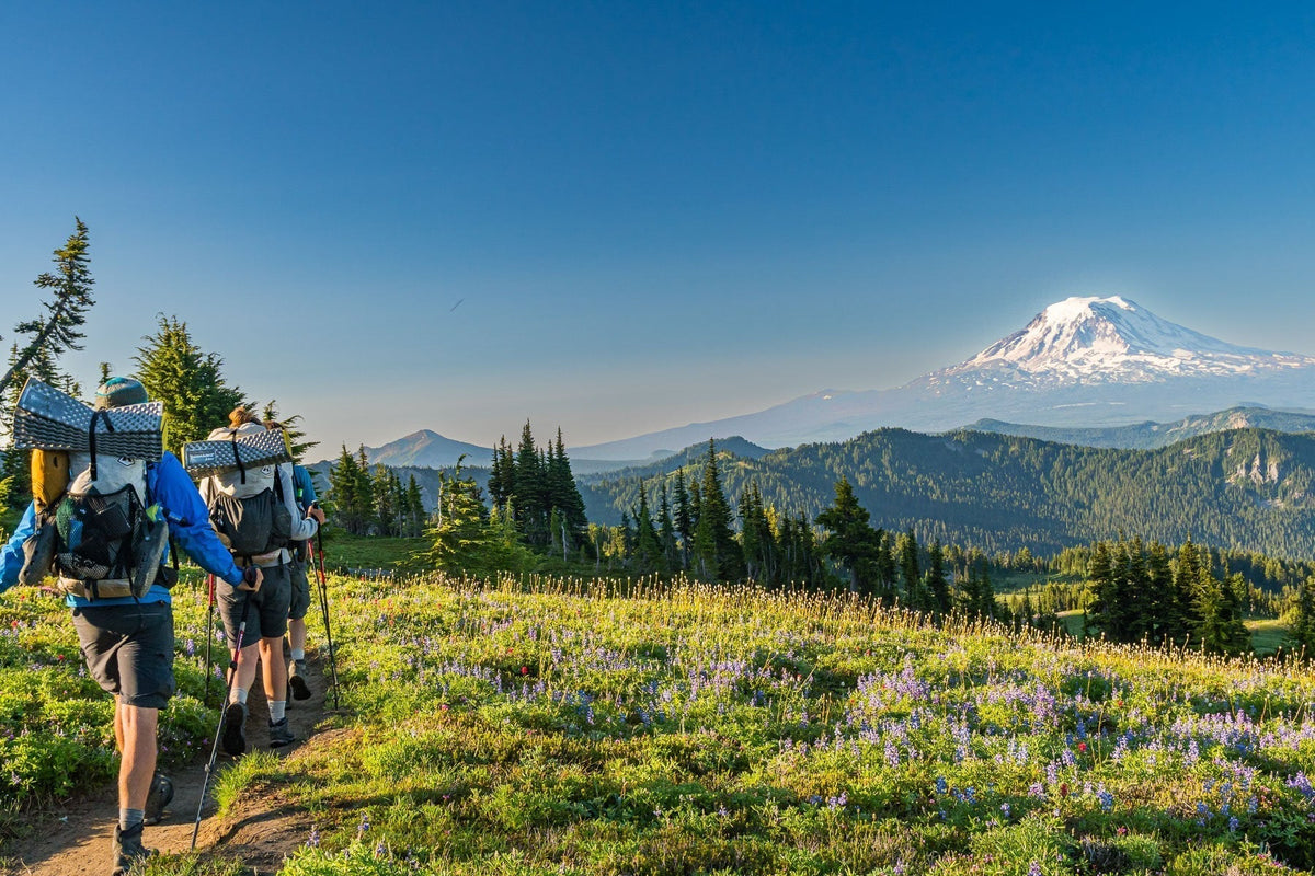 HYPERLITE MOUNTAIN GEAR'S BACKPACKING LIST FOR THE LIGHTWEIGHT CURIOUS