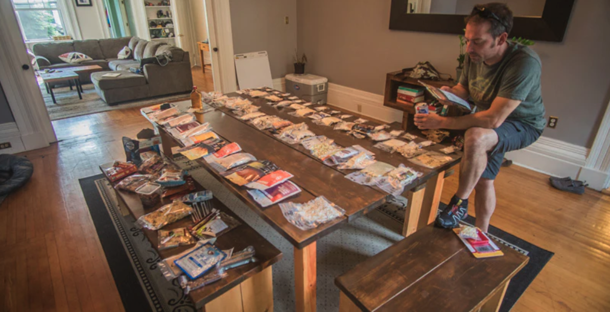 THE HIKER HUNGER HANDBOOK–LET'S EAT!