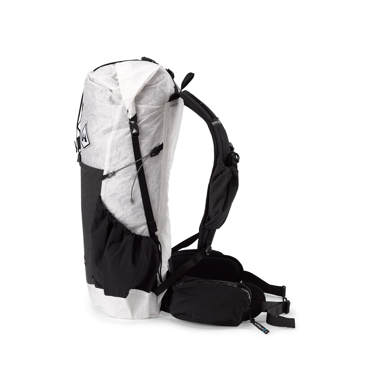 Side view of the Hyperlite Mountain Gear Waypoint 35 showing the 100D Dyneema® Gridstop side pockets